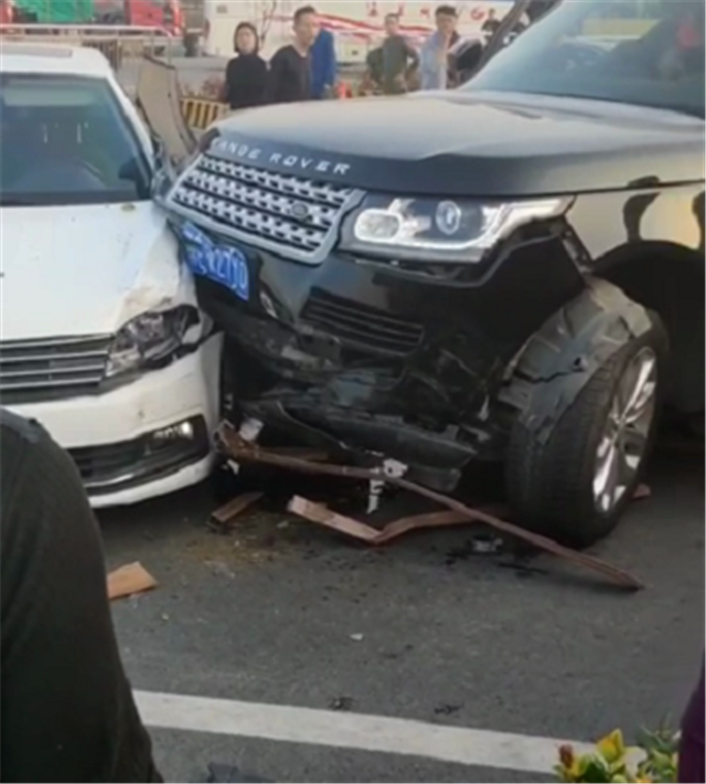中国汽车vs印度汽车碰撞